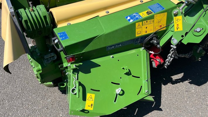 Faucheuse conditionneuse Krone EasyCut B 870 CV