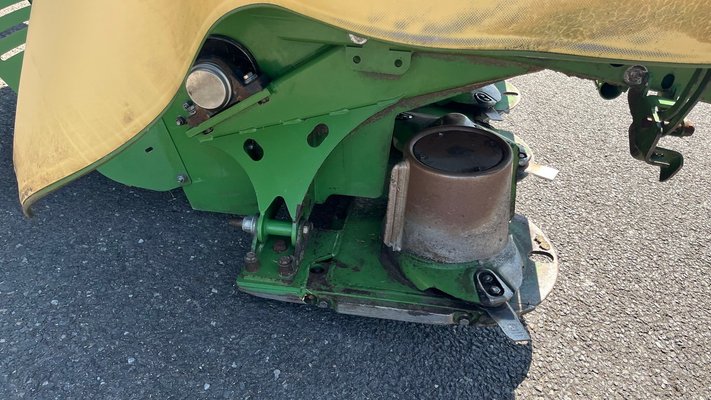Faucheuse conditionneuse Krone EasyCut B 870 CV