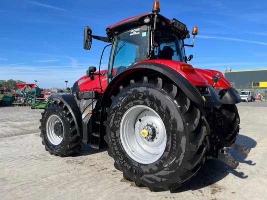 Tracteur agricole Case IH OPTUM 300 CVX DRIVE