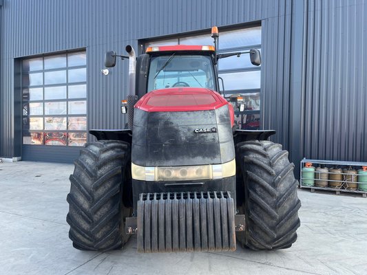 Tracteur agricole Case IH MAGNUM 235 EP EVOLUTION - 235