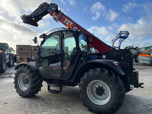 Unknown range 484 Case IH FARMLIFT 737
