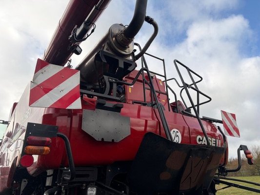 Moissonneuse batteuse Case IH AXIAL FLOW 6150 