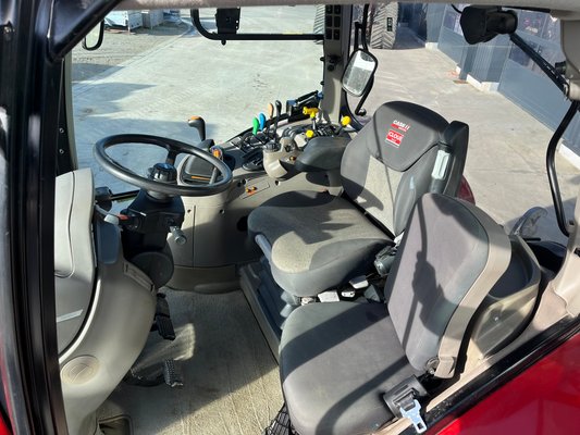 Tracteur agricole Case IH MAXXUM 115