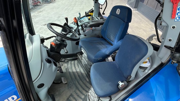 Tracteur agricole New Holland T6.125S