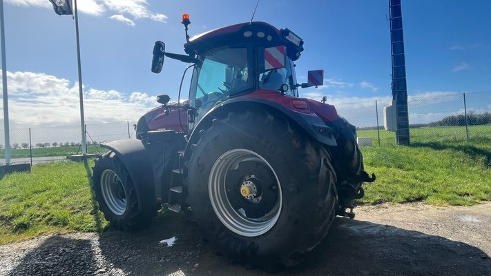 Tracteur agricole Case IH OPTUM 300 CVX DRIVE