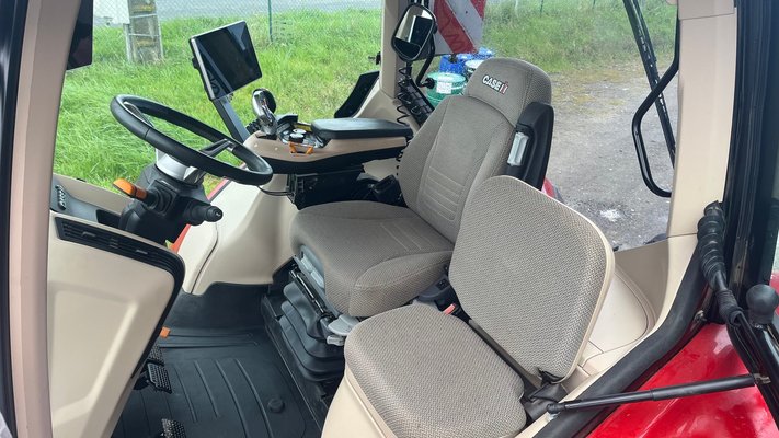 Tracteur agricole Case IH OPTUM 300 CVX DRIVE