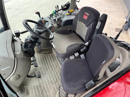 Tracteur agricole Case IH MAXXUM 115 - 131
