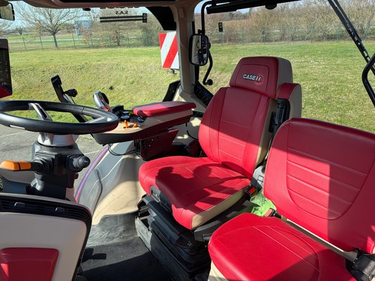 Tracteur agricole Case IH OPTUM 250 CVXDRIVE AFS CONNECT