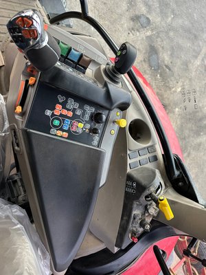 Tracteur agricole Case IH MAXXUM 145 CVX - 160