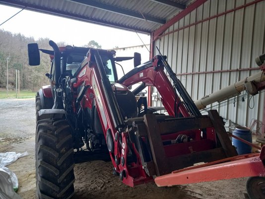 Tracteur agricole Case IH MAXXUM 145 - 160
