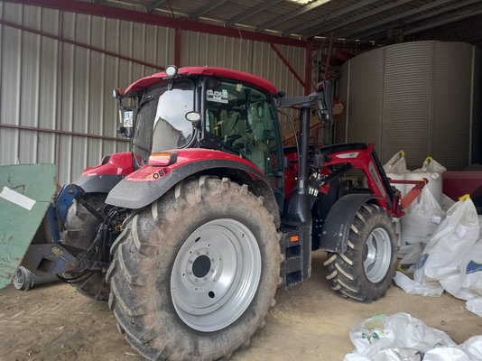 Tracteur agricole Case IH MAXXUM 145 - 160
