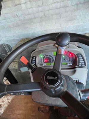 Tracteur agricole Case IH MAXXUM 115