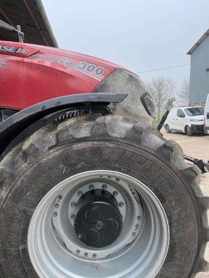Tracteur agricole Case IH OPTUM 300 CVX DRIVE